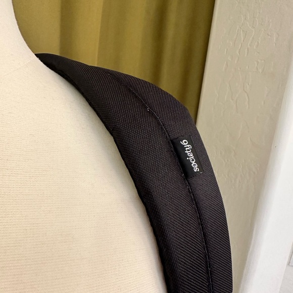 Unique Multigrade Color Backpack - Picture 2 of 3